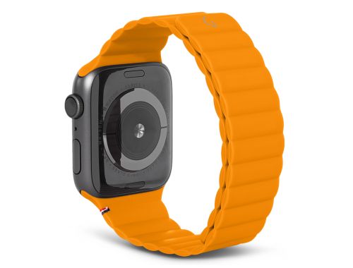 Decoded Silicone magnet Traction Strap Lite for Apple Watch 41/40/38mm - Apricot